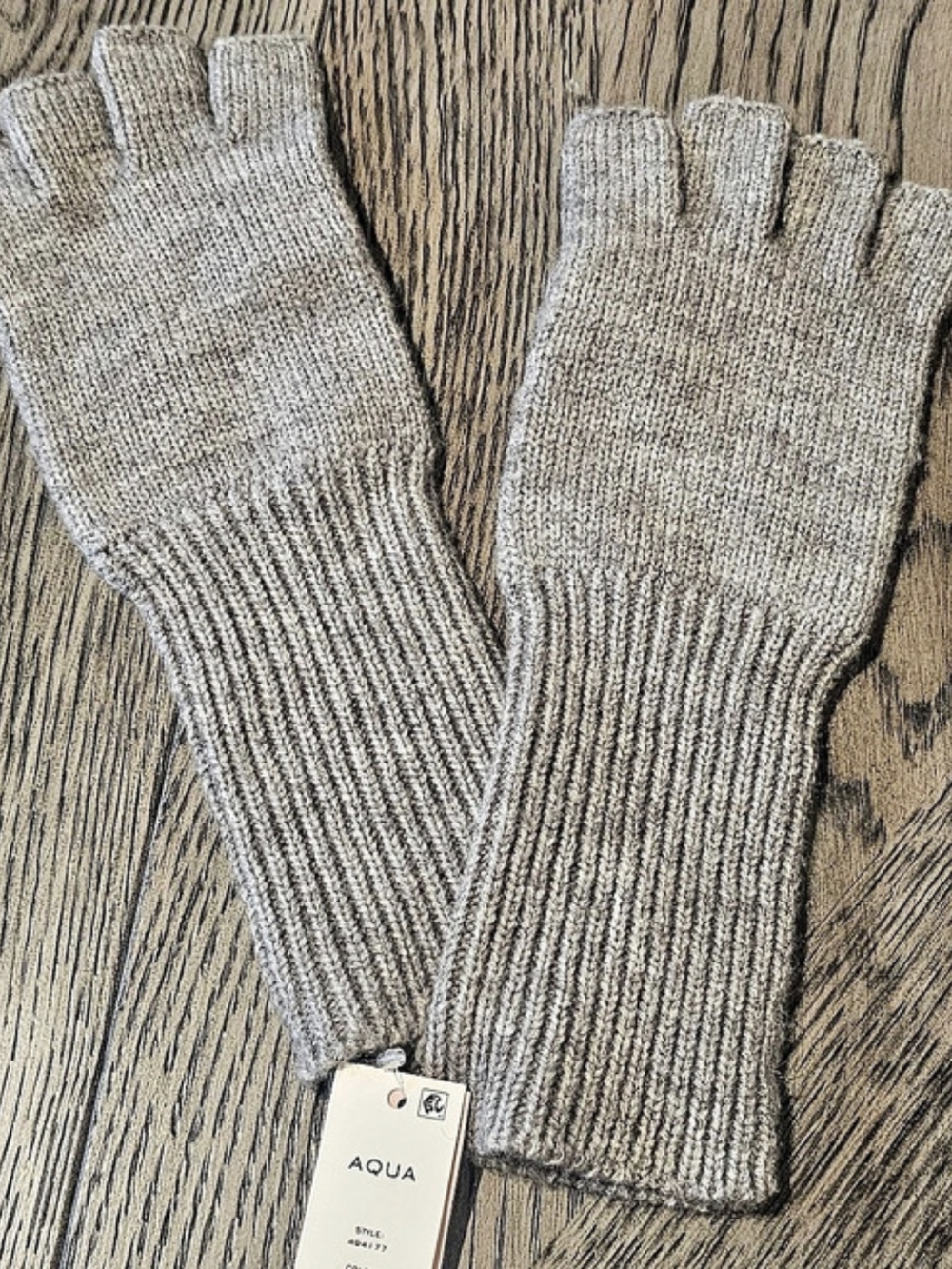 Aqua Knit Fingerless Gloves Gray
